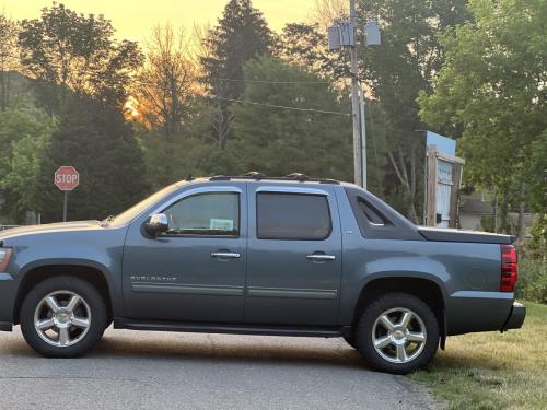 2012 CHEVROLET AVALANCHE LT