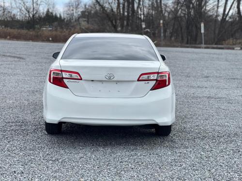 2014 TOYOTA CAMRY LE