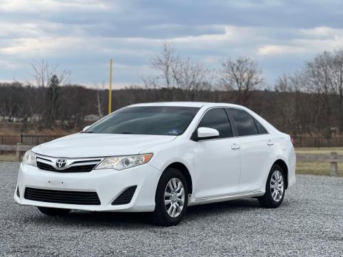 2014 TOYOTA CAMRY LE