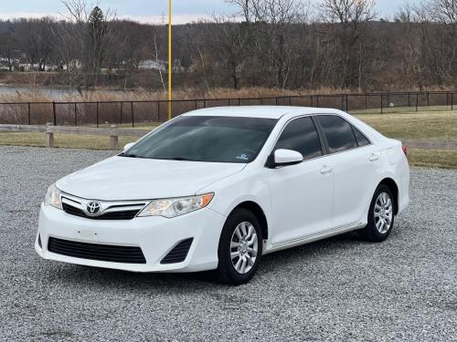 2014 TOYOTA CAMRY LE