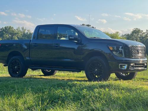 2019 Nissan titan crew cab SL Pickup 4D 5 1/2 ft