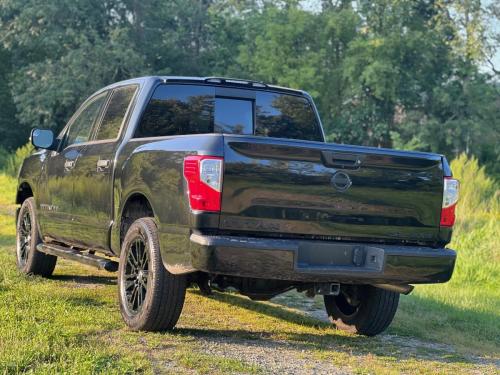 2019 Nissan titan crew cab SL Pickup 4D 5 1/2 ft