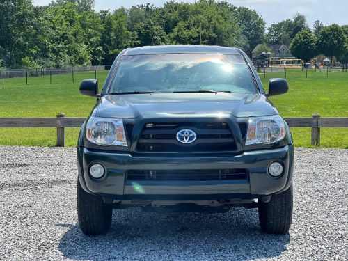 2011 Toyota Tacoma V6 4-Door Truck