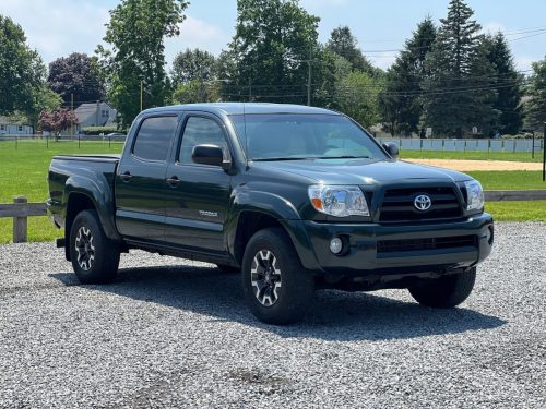 2011 Toyota Tacoma V6 4-Door Truck