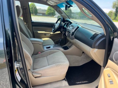 2011 Toyota Tacoma V6 4-Door Truck