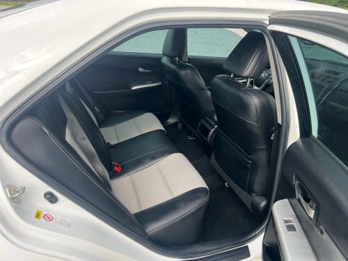 2014 Toyota Camry SE 4-Door Sedan