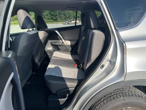 2015 Toyota RAV4 LE 4-Door SUV