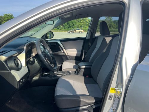 2015 Toyota RAV4 LE 4-Door SUV