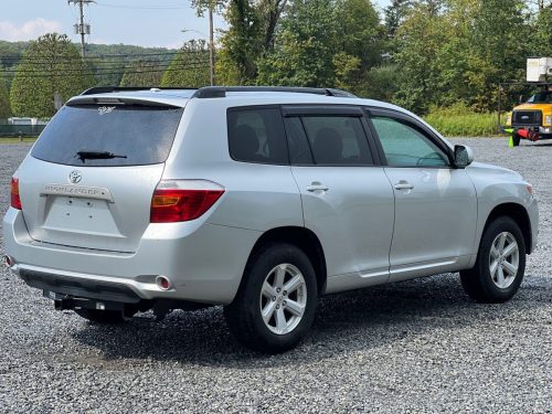 2010 Toyota Highlander SE 4-Door SUV