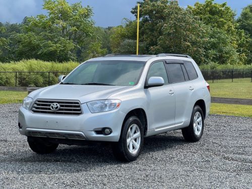 2010 Toyota Highlander SE 4-Door SUV