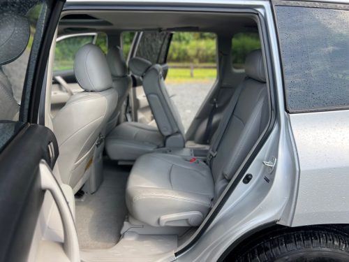 2010 Toyota Highlander SE 4-Door SUV