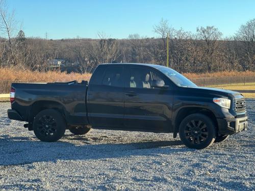 2021 TOYOTA TUNDRA LIMITED  4 DOOR EXTENDED CAB PICKUP Truck