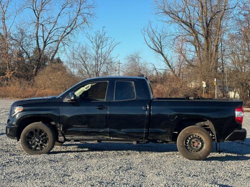 2021 TOYOTA TUNDRA LIMITED  4 DOOR EXTENDED CAB PICKUP Truck